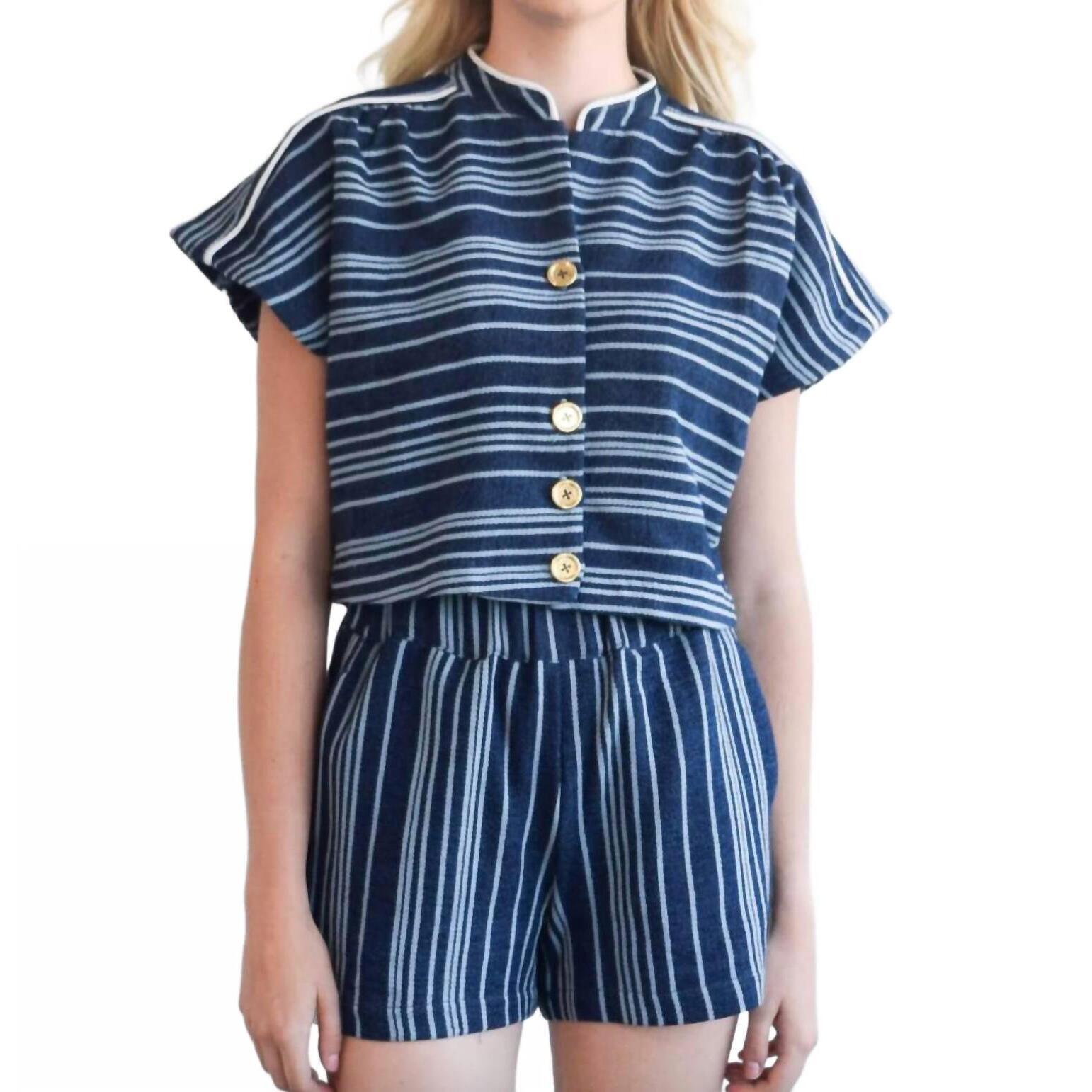 New Never A Wallflower Pull On Short In Navy